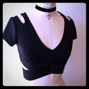 SOLD! Strappy criss-cross hemline crop top NWT